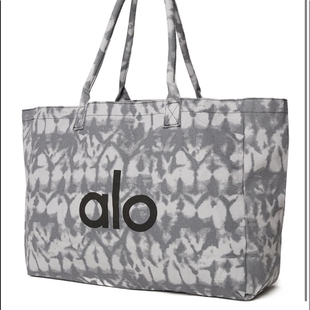 Alo Yoga Tote